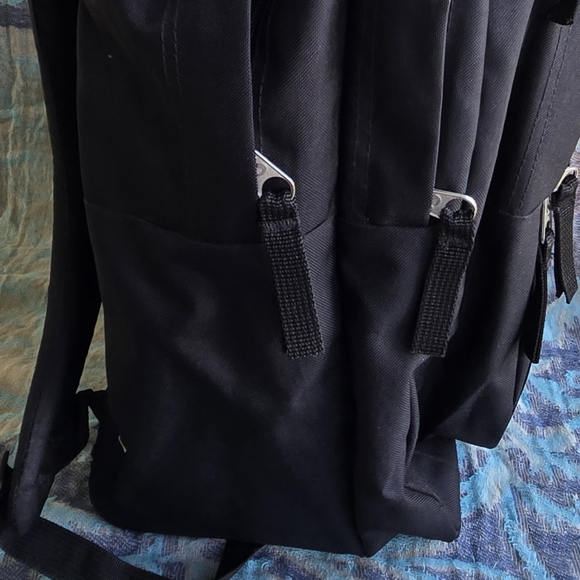 JanSport Big Student 17.5" Backpack - Black: Fits 15" Laptops, Water-Resistant P - Picture 6 of 15